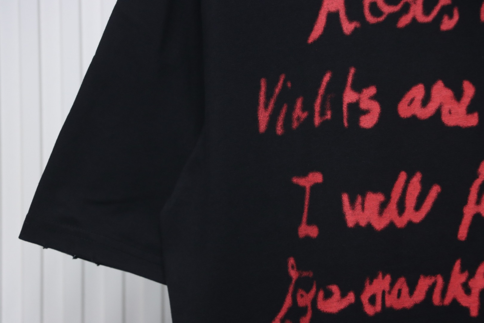 Balenciaga 25ss Valentine's Day Limited Edition Heart Slogan Ripped T-shirt Black