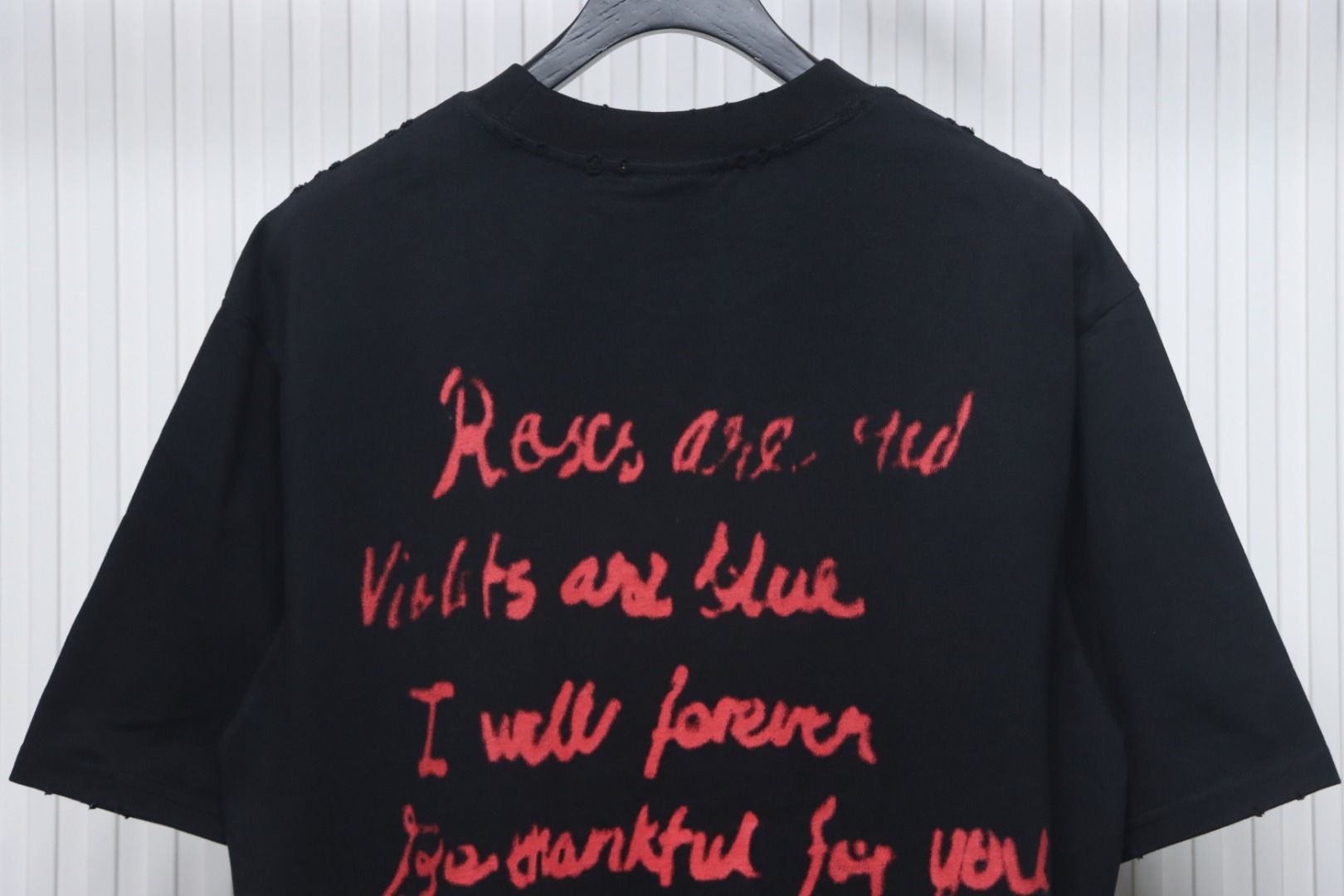 Balenciaga 25ss Valentine's Day Limited Edition Heart Slogan Ripped T-shirt Black
