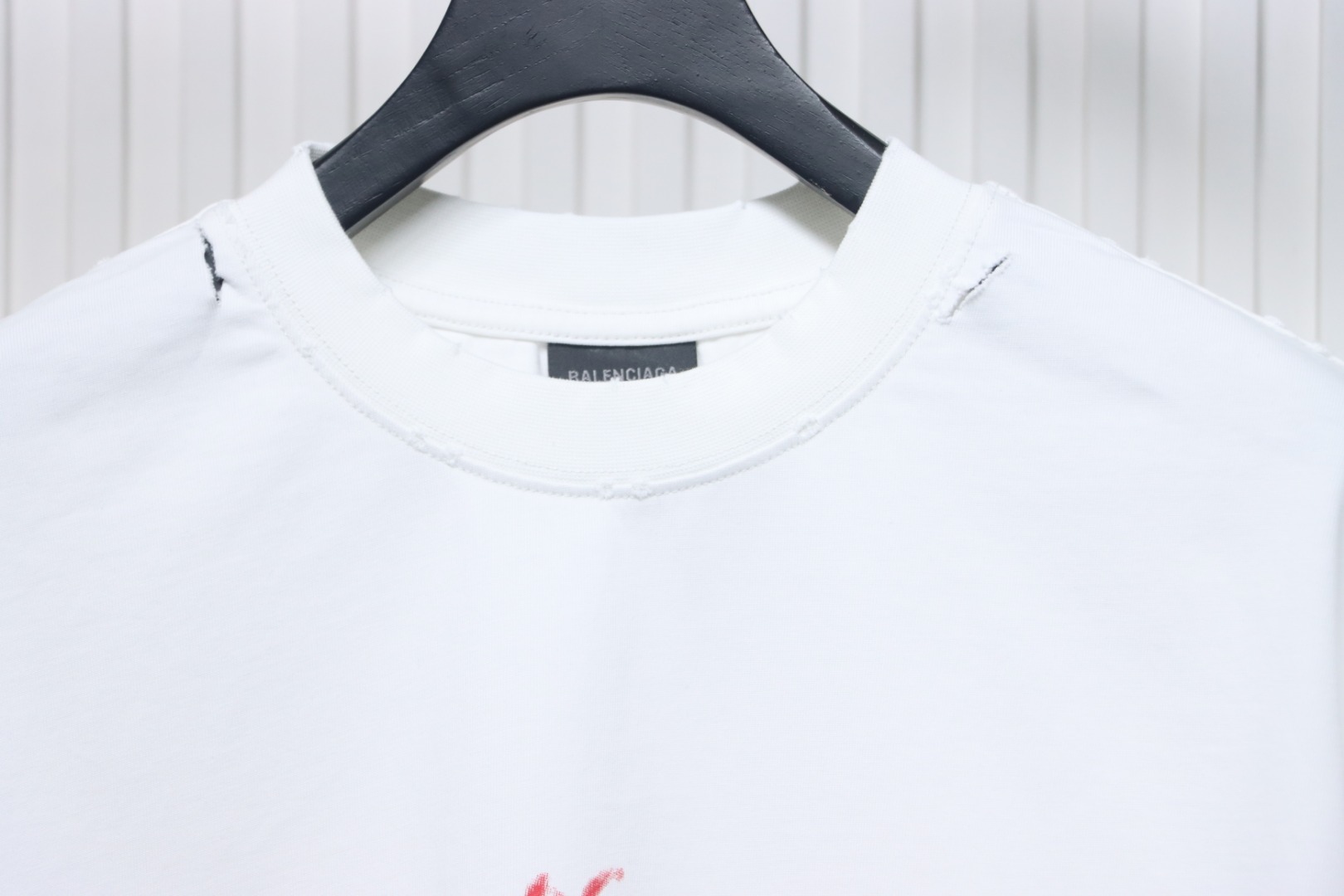 Balenciaga 25ss Valentine's Day Limited Edition Heart Slogan Ripped T-shirt White