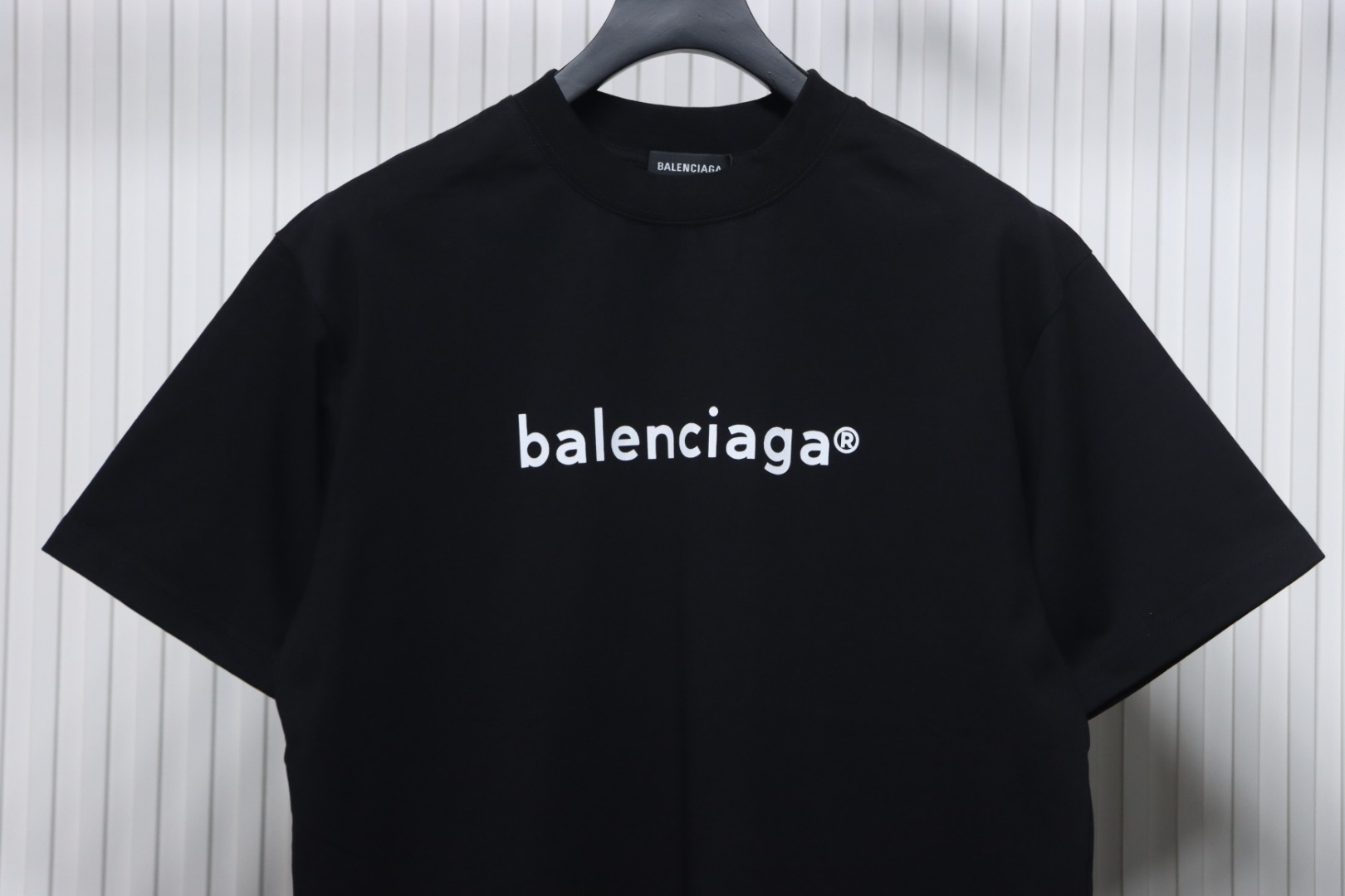 Balenciaga BLCG 24ss Small R Logo Print T-Shirt Black