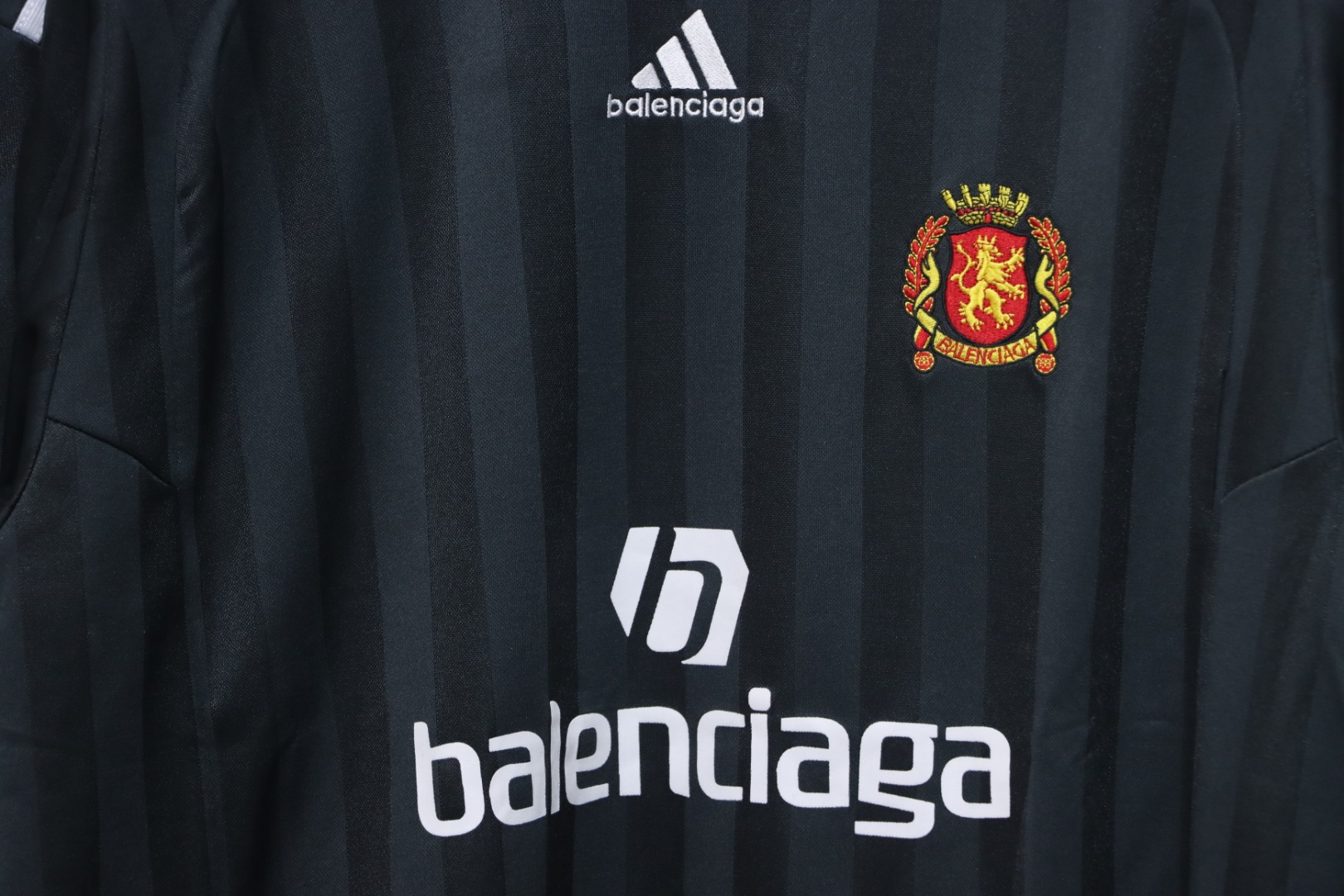 Balenciaga Co-branded AD Manchester United jersey T-shirt Black