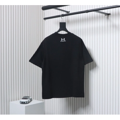Under Armor 𝘽𝘼𝙇𝙀𝙉𝘾𝙄𝘼𝙂𝘼 × 𝙐𝙣𝙙𝙚𝙧 𝘼𝙧𝙢𝙤𝙪𝙧 BLCG × UA 25SS Cross-border Joint Embroidery T-shirt Black 02