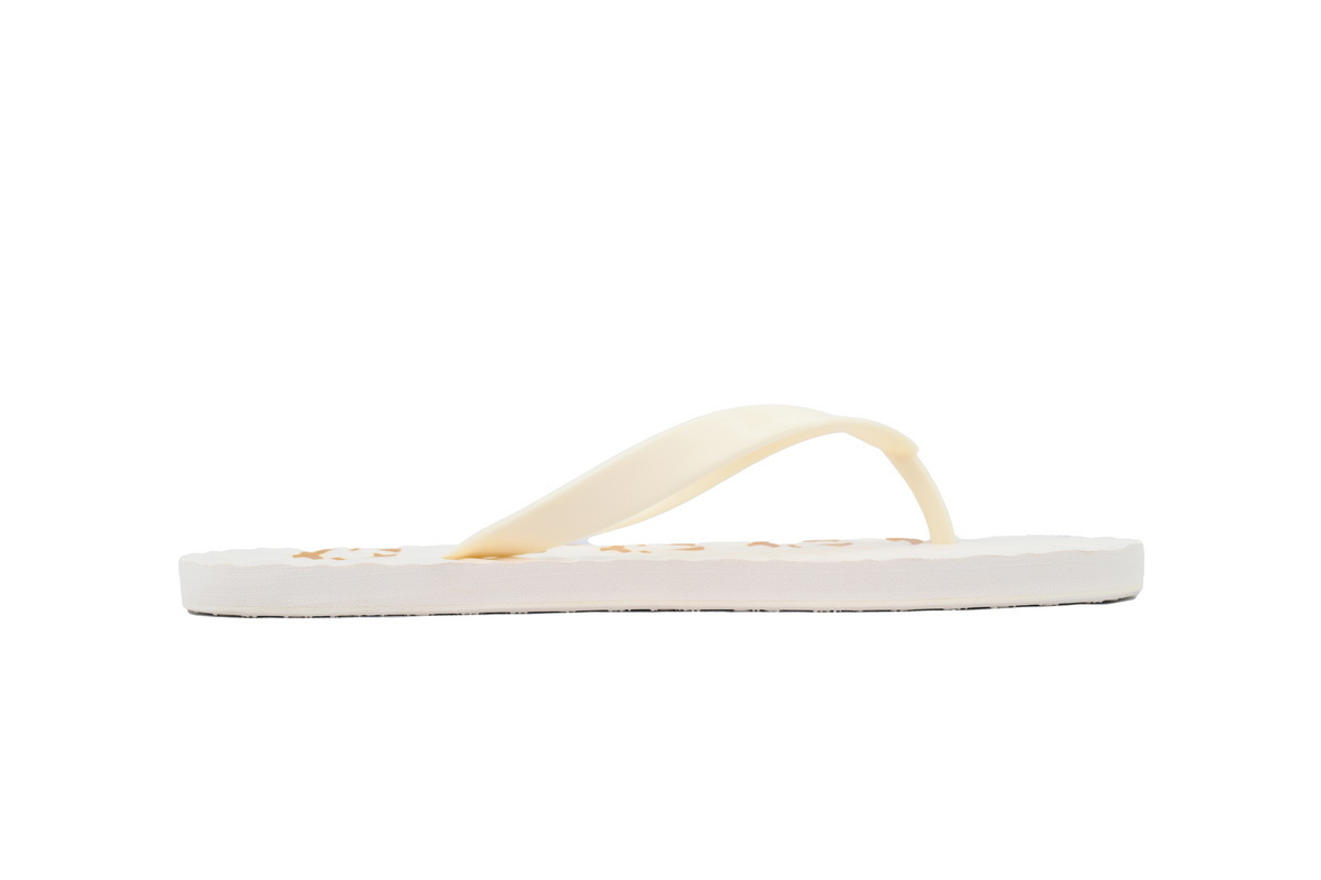 Gucci Flip Flops Logo Bottom Beige