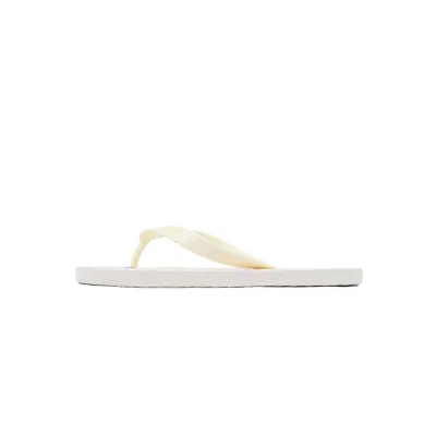 Gucci Flip Flops Logo Bottom Beige 01