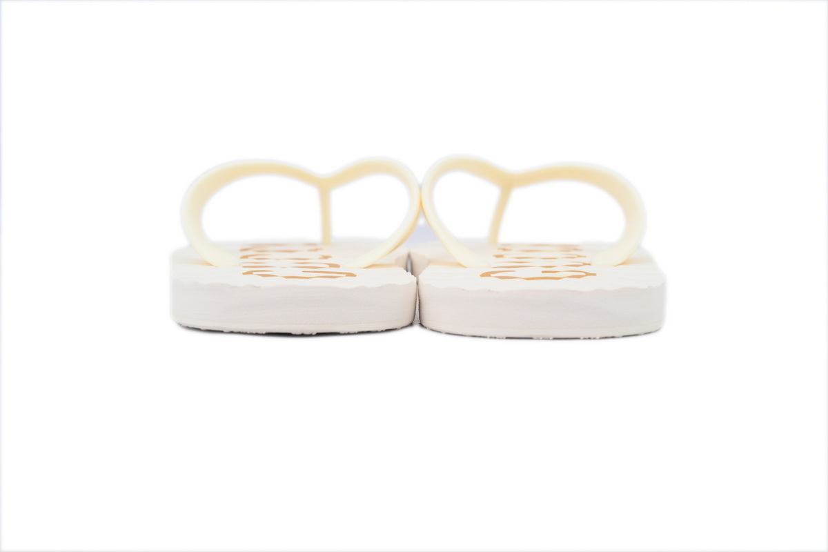 Gucci Slippers Logo Bottom Beige