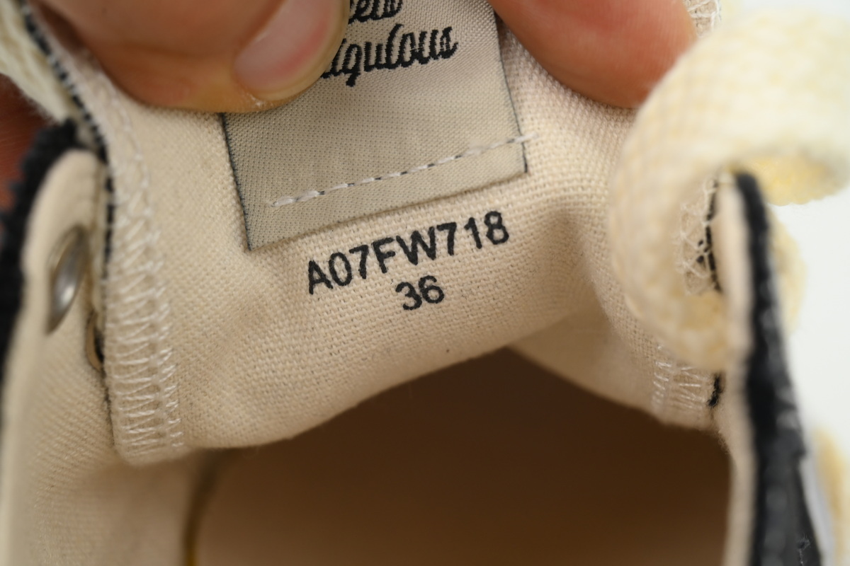 Maison Mihara Yasuhiro Retro Black And White NO.735