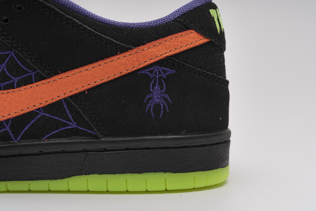 Nike Dunk SB Low Night of Mischief Halloween BQ6817-006