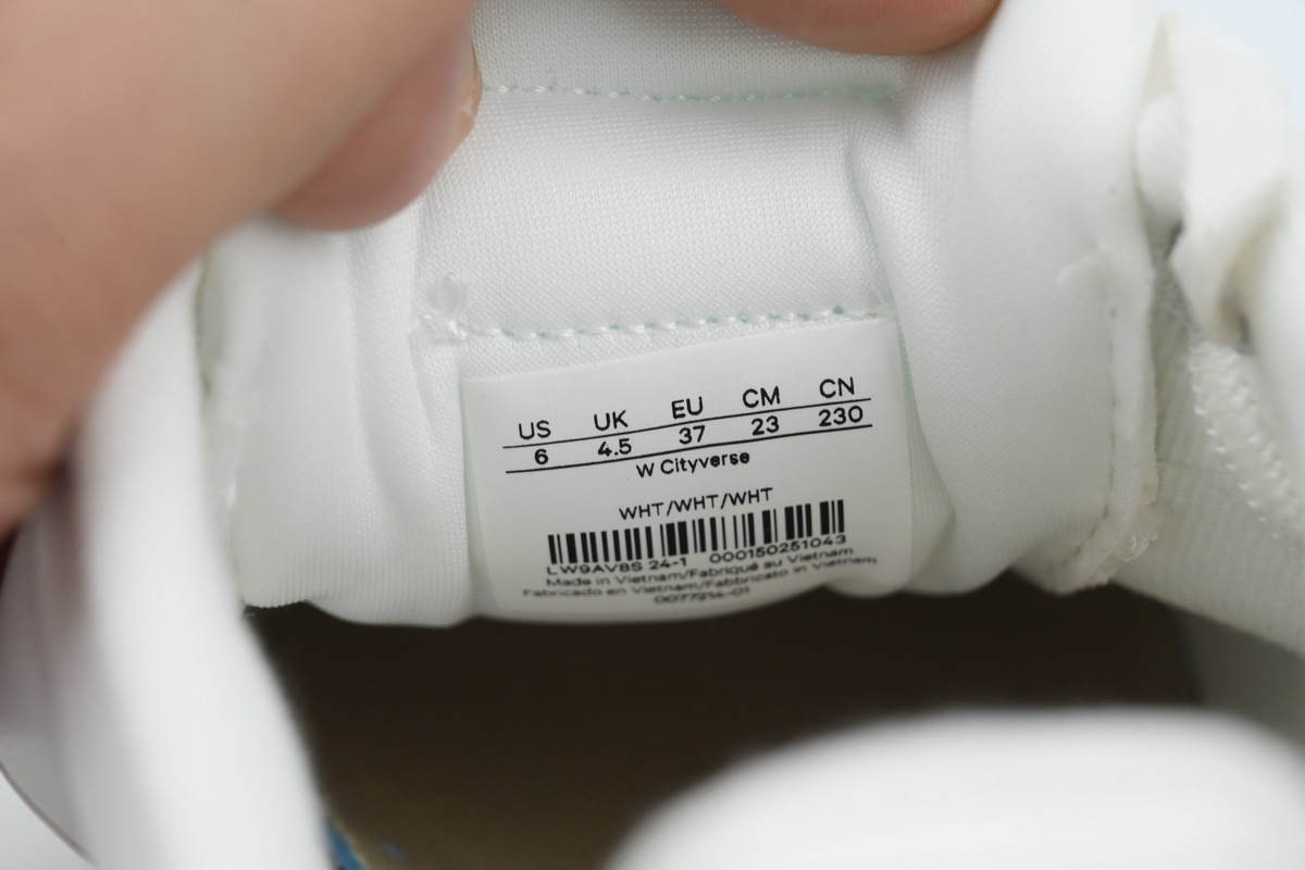 Lululemon Cityverse White LU-01 