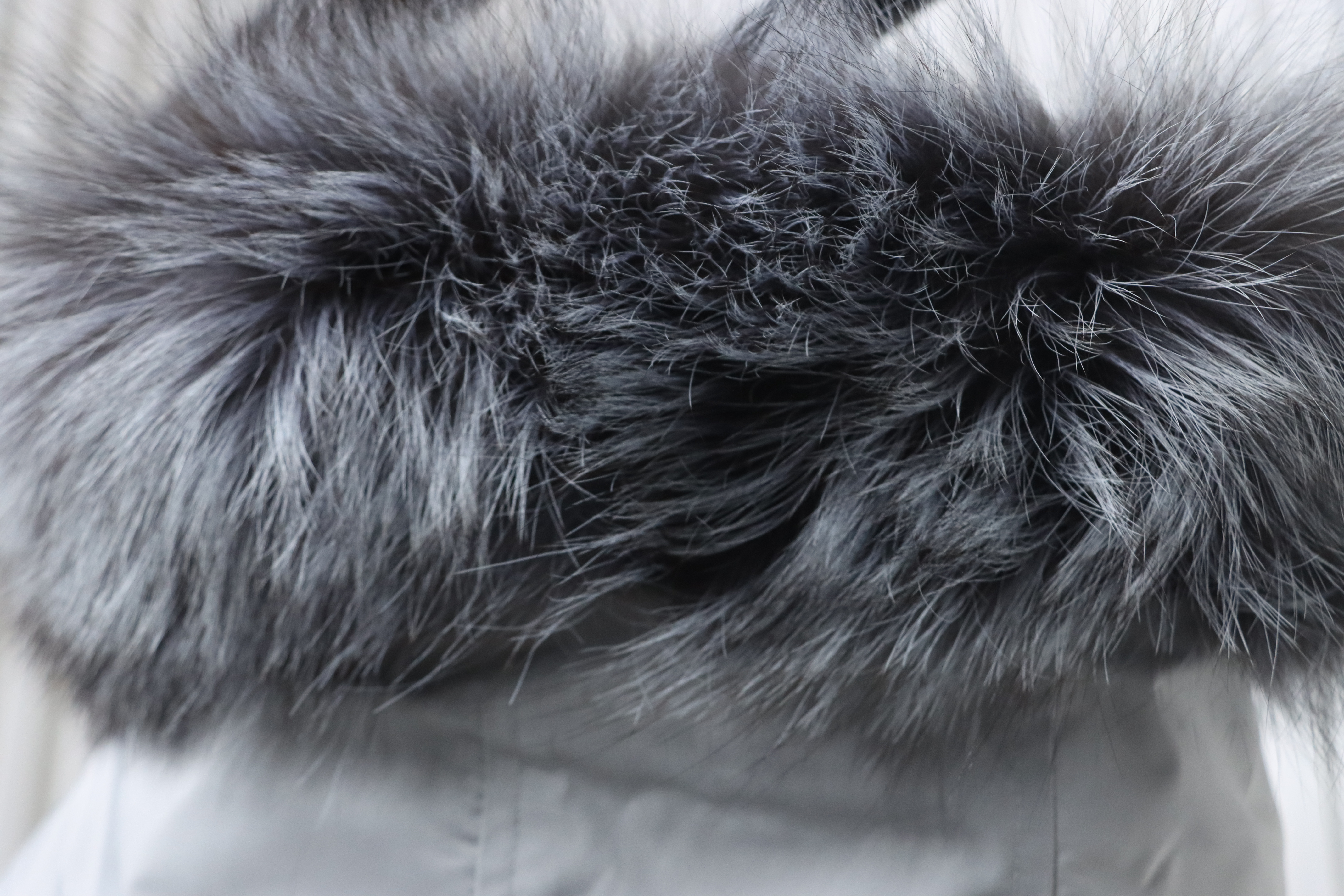 Moose Knuckles Onyx Shearling Big Rider Parka Gray