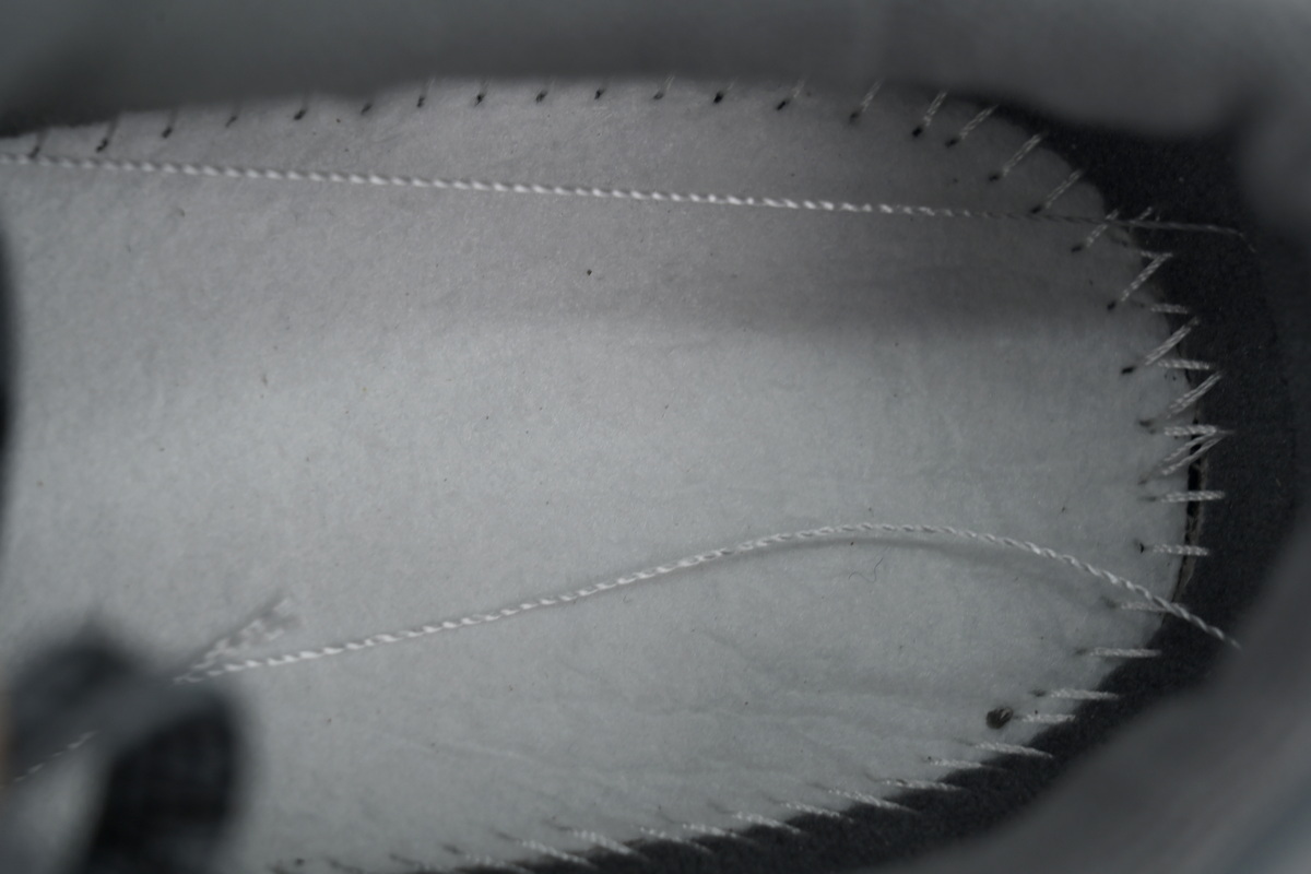 Balenciaga HAMPTONS WORN-OUT Grey 841765 WCURB 9141