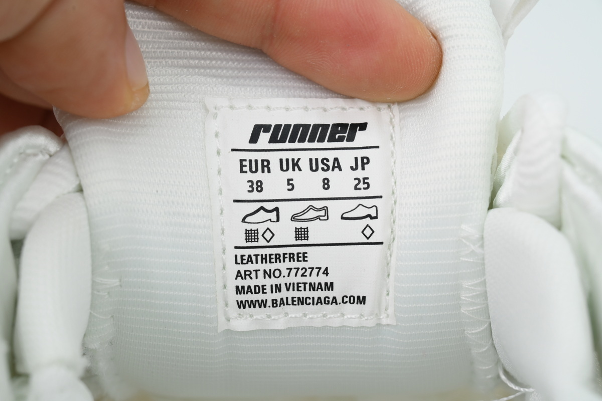 Balenciaga Runner Sneaker Gradient White Black 772774 WRUNG 9010