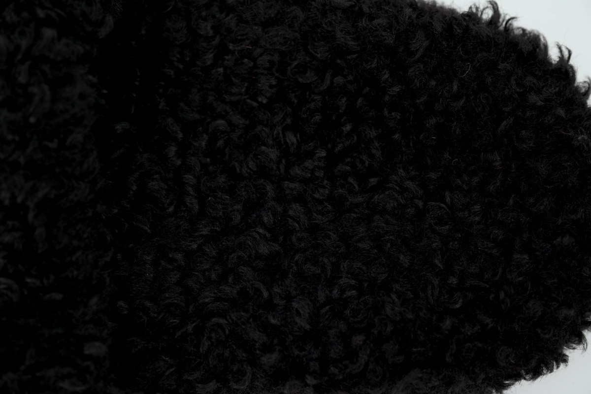 Balenciaga Furry Slide Black And White Label