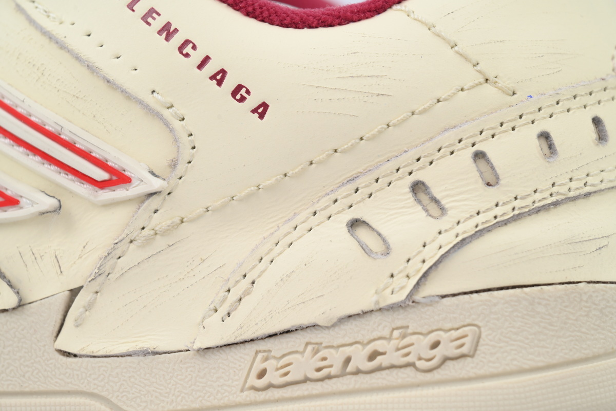 Balenciaga HAMPTONS WORN-OUT Beige Red 841765 WCURB 9141