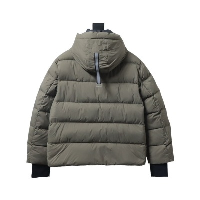 Canada Goose Black Label Down Jacket Green 02