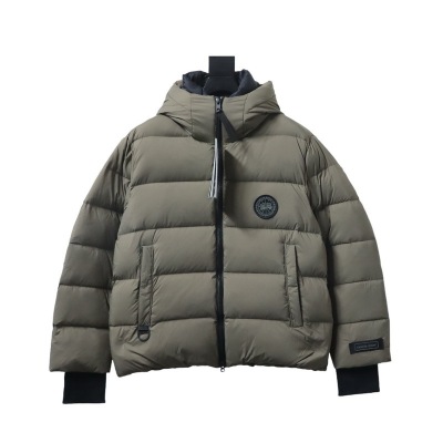 Canada Goose Black Label Down Jacket Green 01