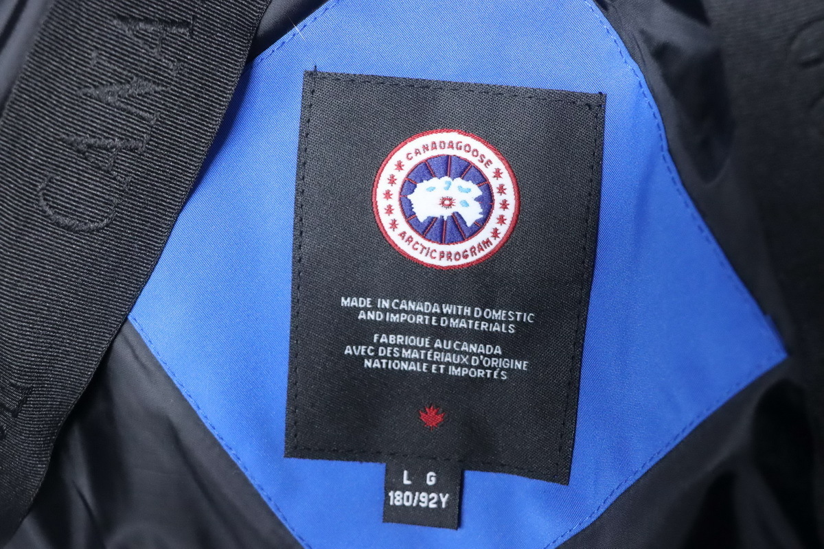 Canada Goose Chilliwack Bomber Jacket Short Down Jacket PBI Blue
