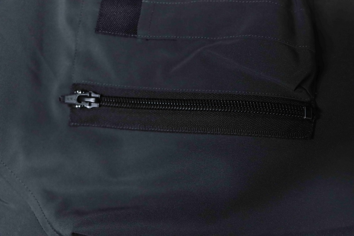 Canada Goose Chilliwack Bomber Jacket Short Down Jacket PBI Gray