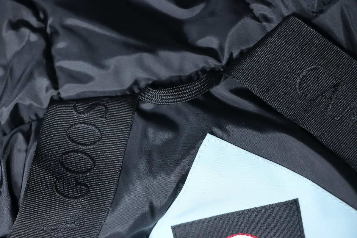 Canada Goose Chilliwack Bomber Jacket Short Down Jacket Sky Blue