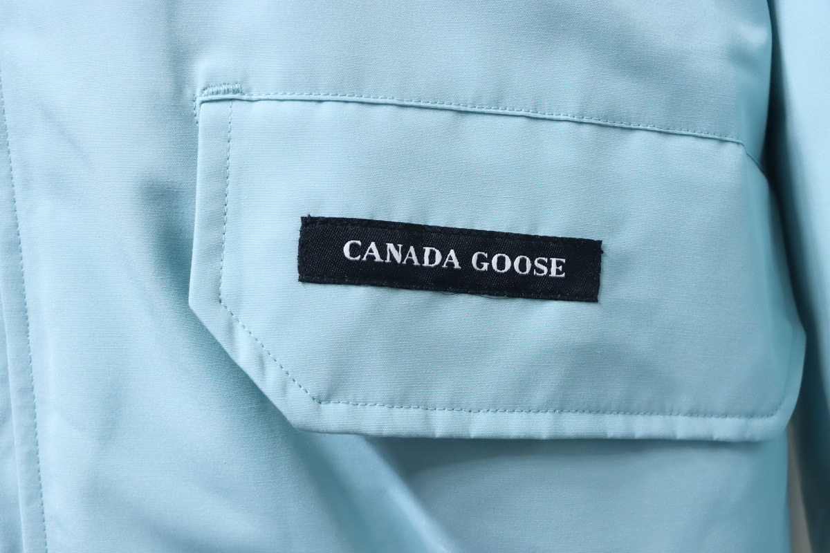 Canada Goose Chilliwack Bomber Jacket Short Down Jacket Sky Blue