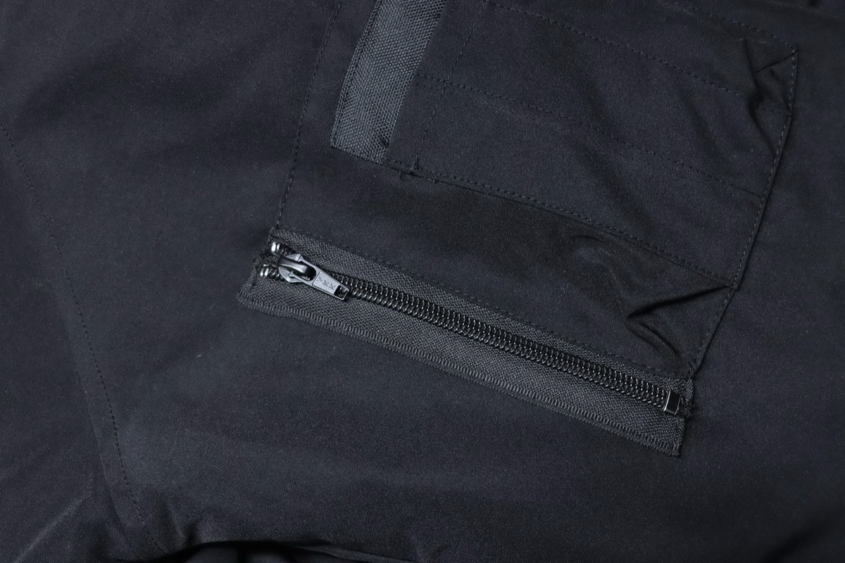 Canada Goose Chilliwack Bomber Jacket Short Down Jacket PBI Black