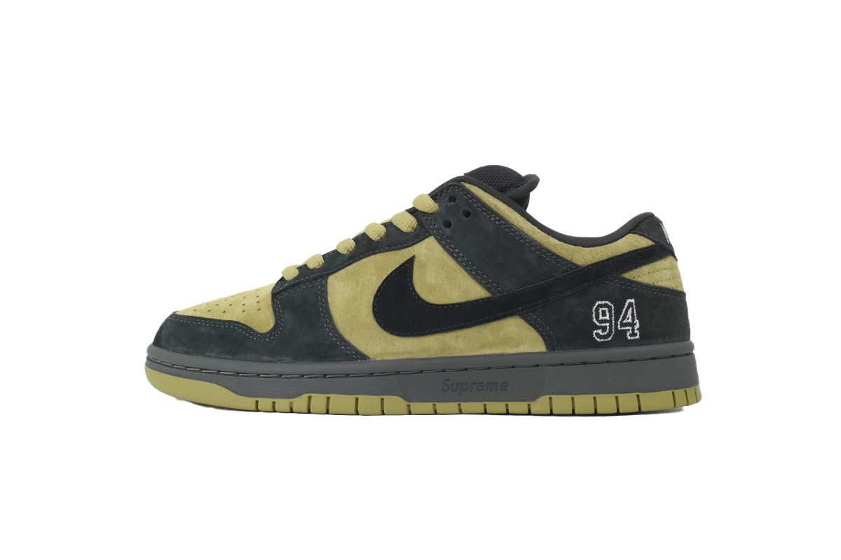 Nike Supreme x Dunk Low SB Camper Green HQ8487-300
