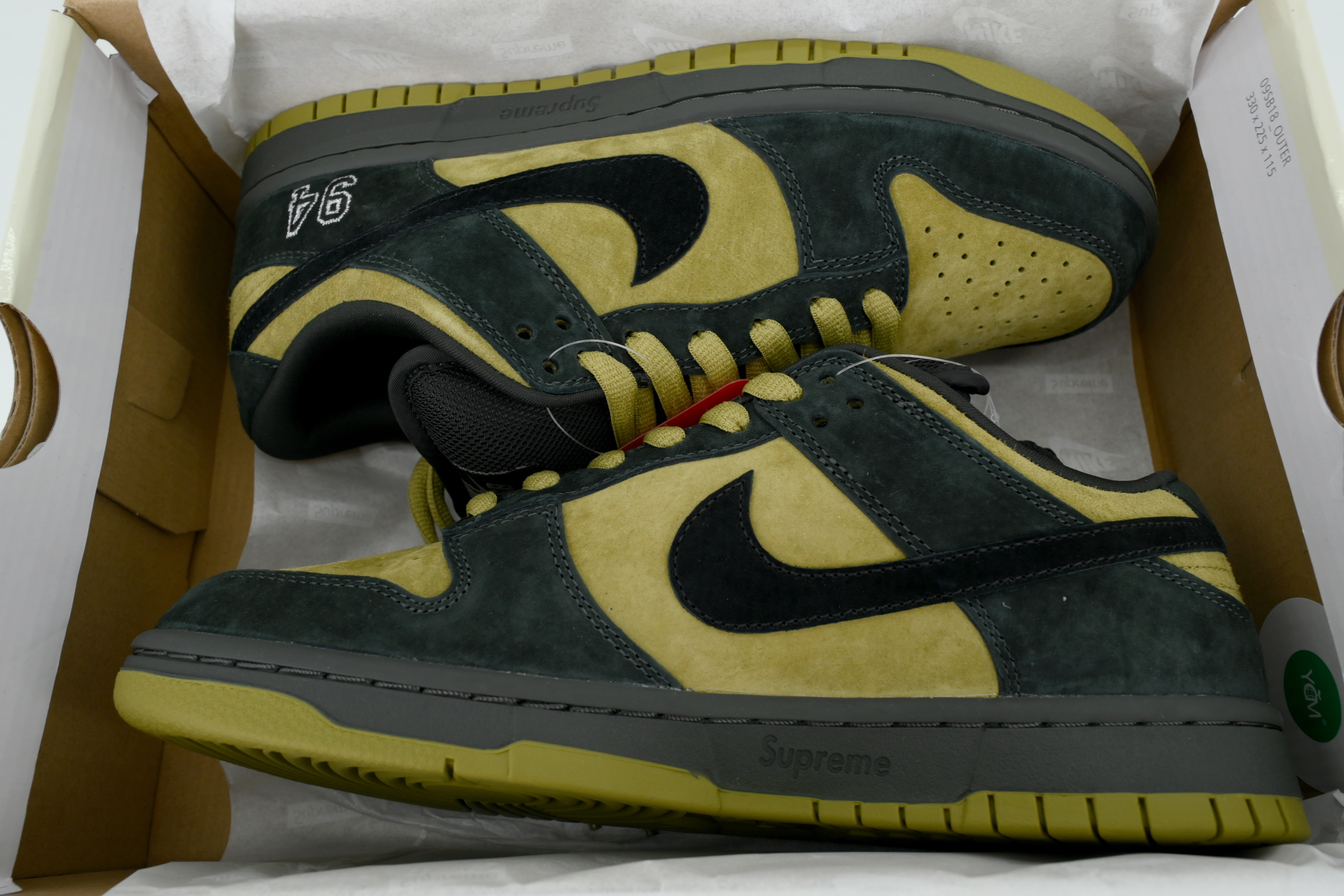 Nike Supreme x Dunk Low SB Camper Green HQ8487-300