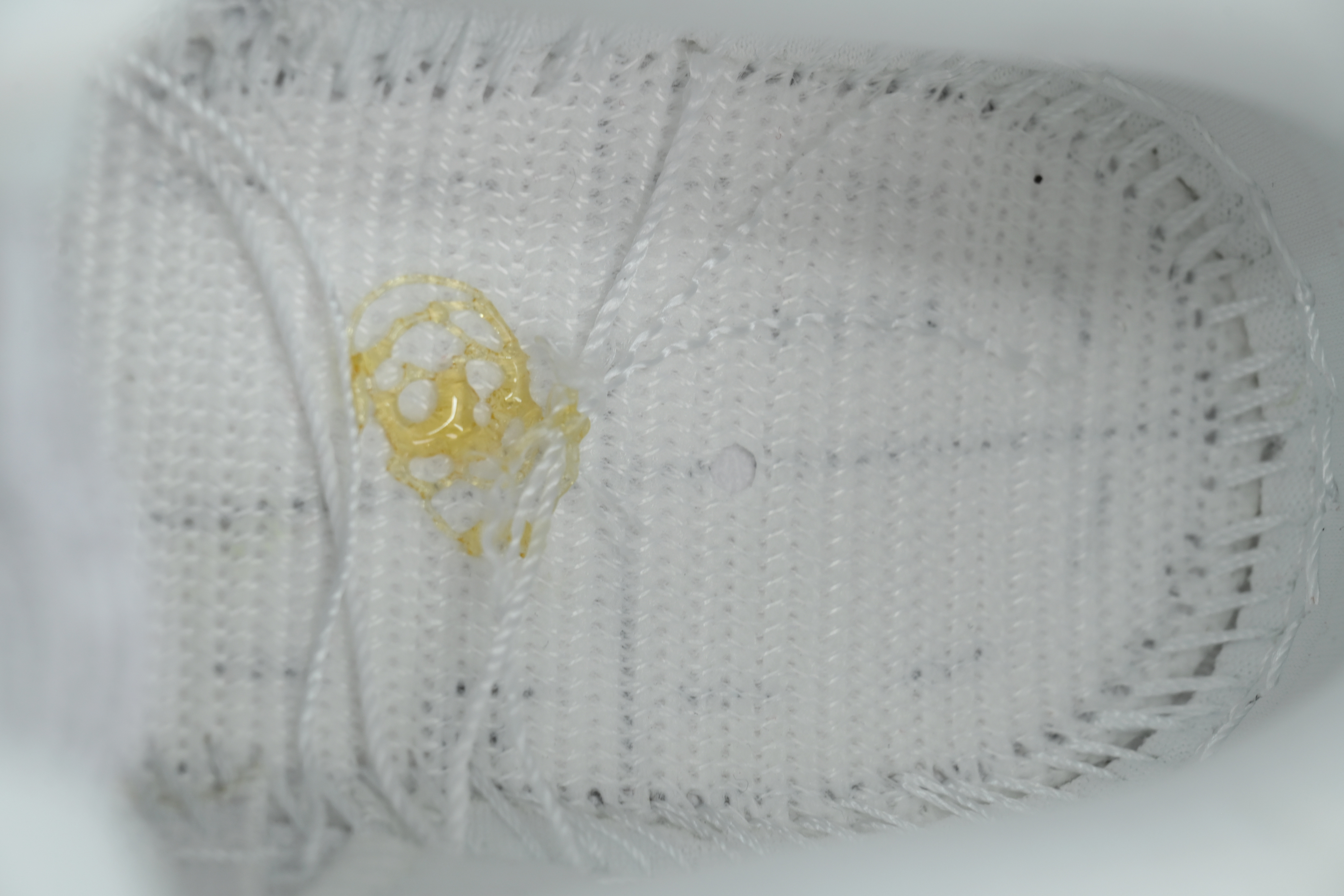 Nike Supreme x Dunk Low SB White Metallic Silver HQ8487-100 