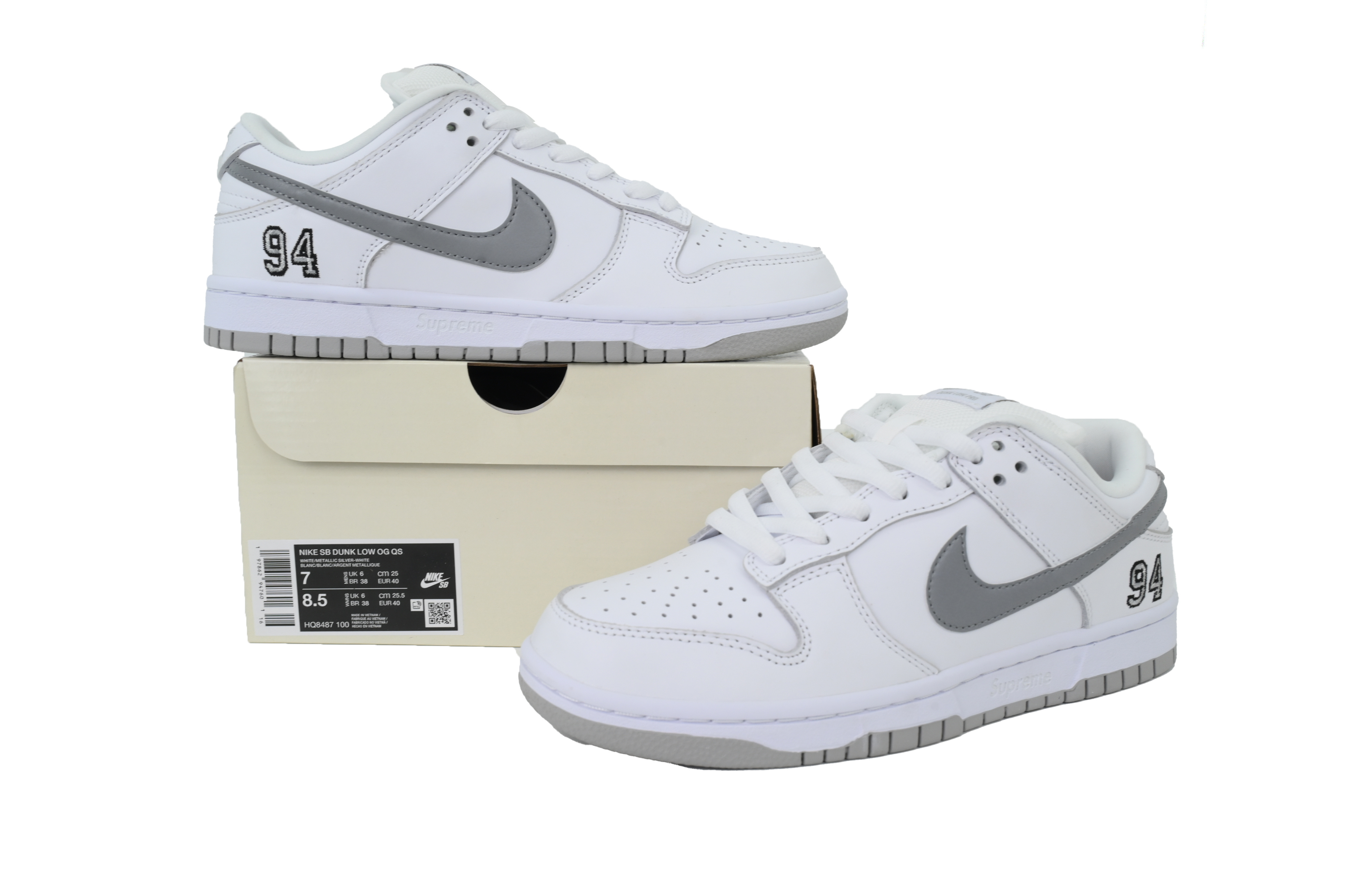 Nike Supreme x Dunk Low SB White Metallic Silver HQ8487-100 
