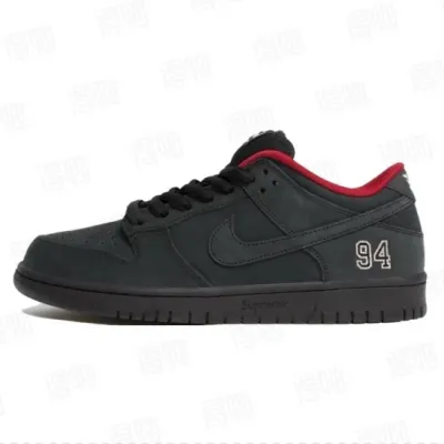 The Powerpuff Girls x Nike SB Dunk Low Black HQ8487-001 01