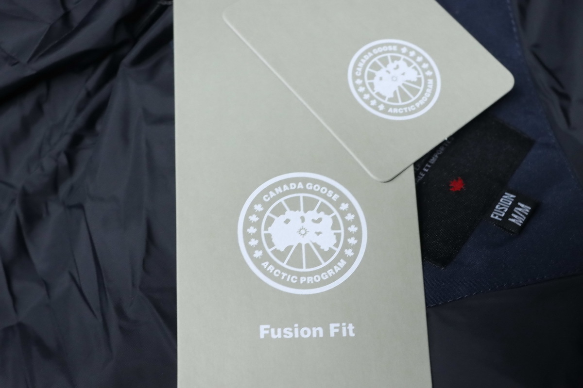 Canada Goose 17 Red Lable Down Jacket Dark Blue