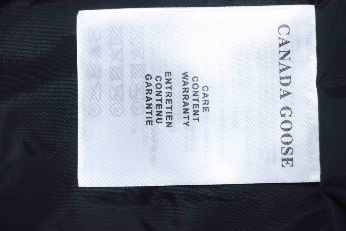 Canada Goose 17 Red Lable Down Jacket Dark Blue