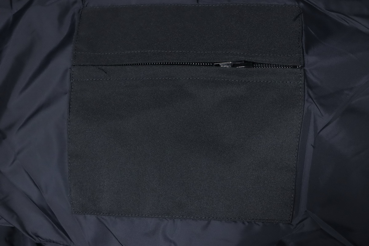 Canada Goose 17 Red Label Model Down Jacket Black