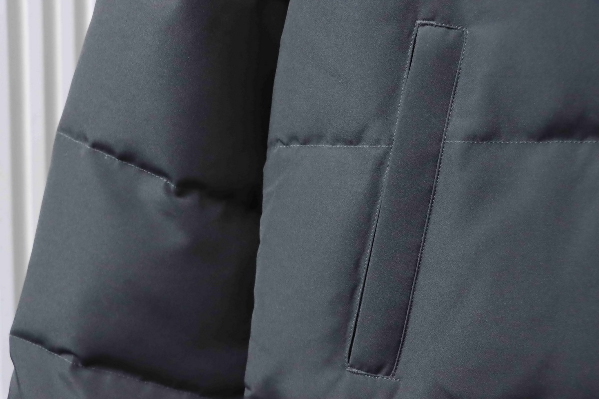 Canada Goose 17 Red Label Model Down Jacket Grey