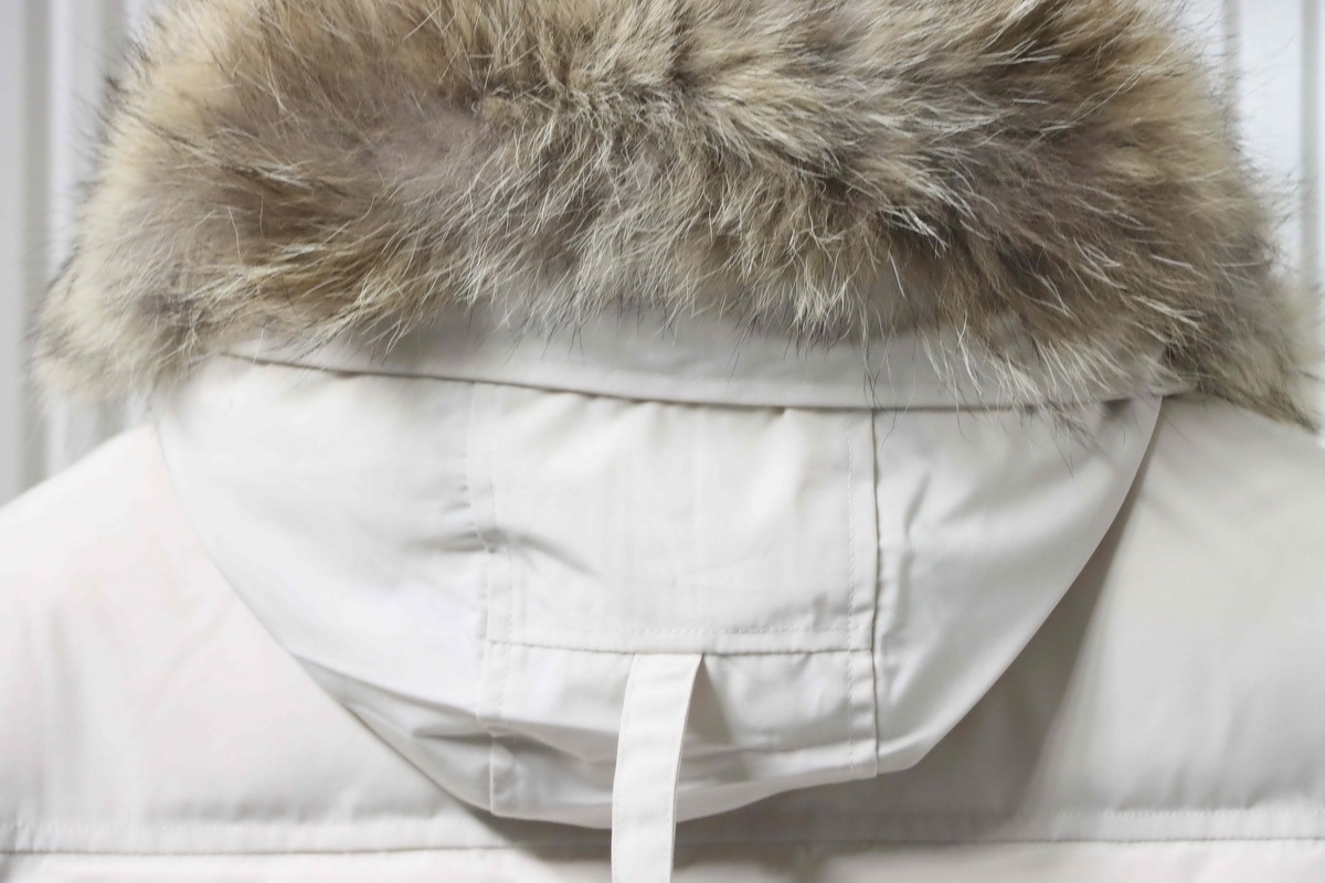 Canada Goose 388M Classic Parker 29 Down Jacket White