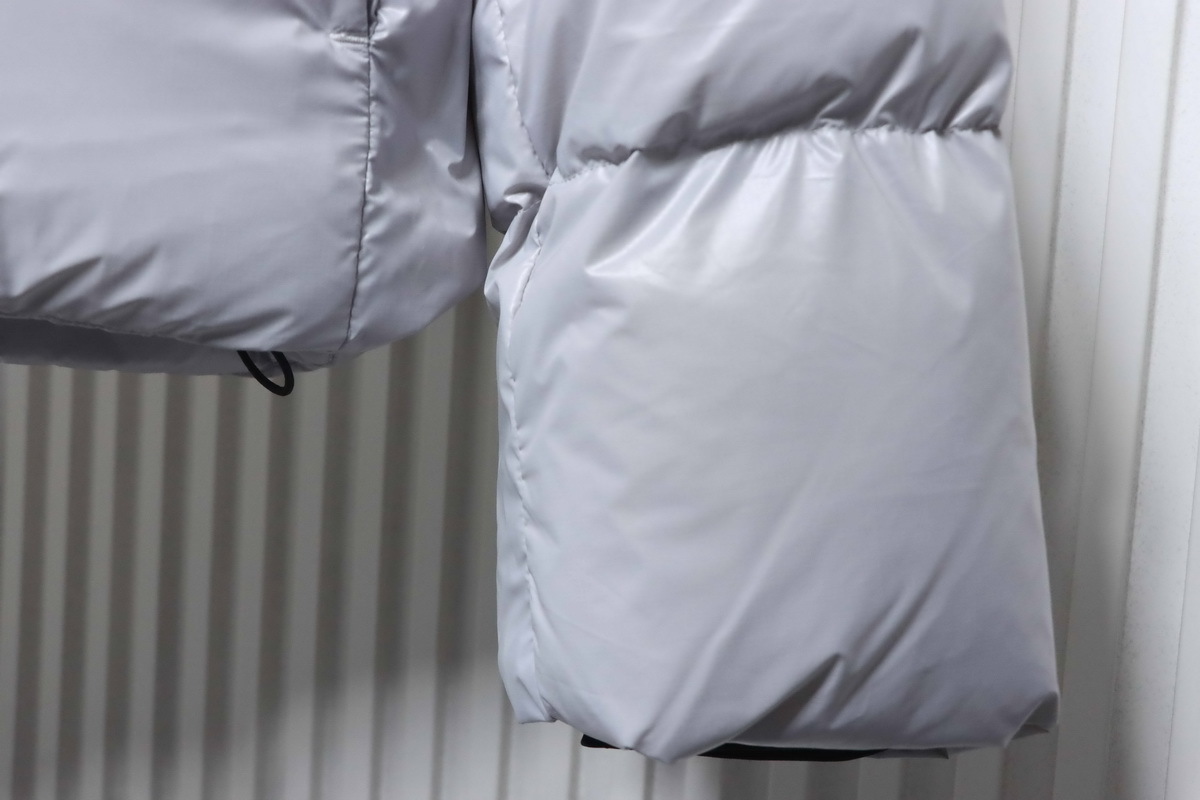 Canada Goose Cypress Cropped Puffer White Gray