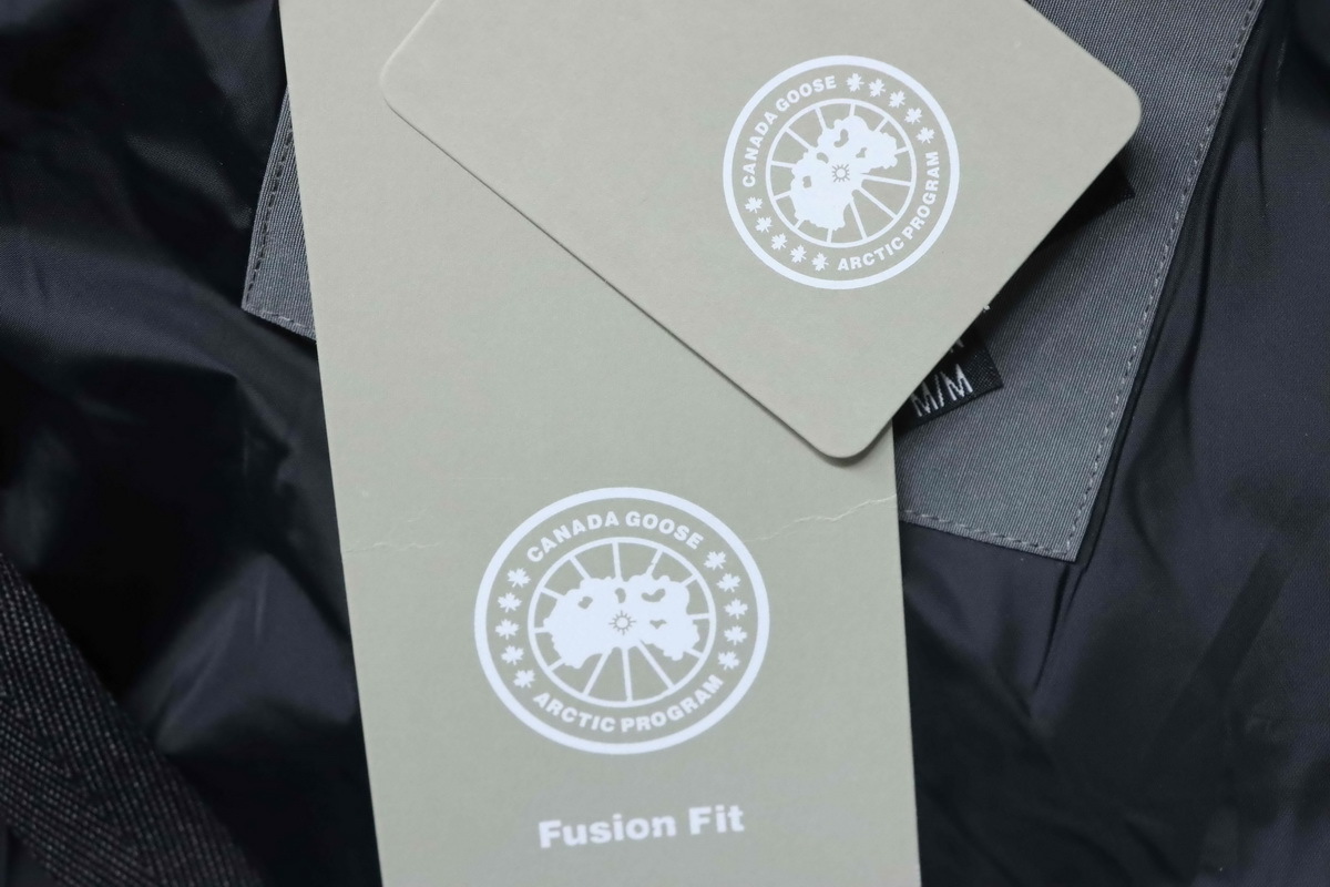 Canada Goose Mystique Parka Classic Long Disc Graphite