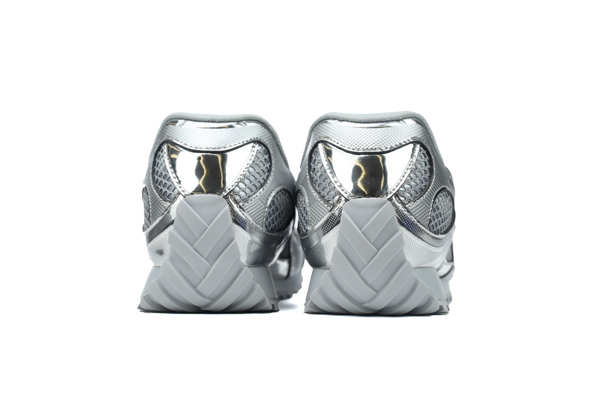 Bottega Veneta Orbit Silvery 755915V4V511414