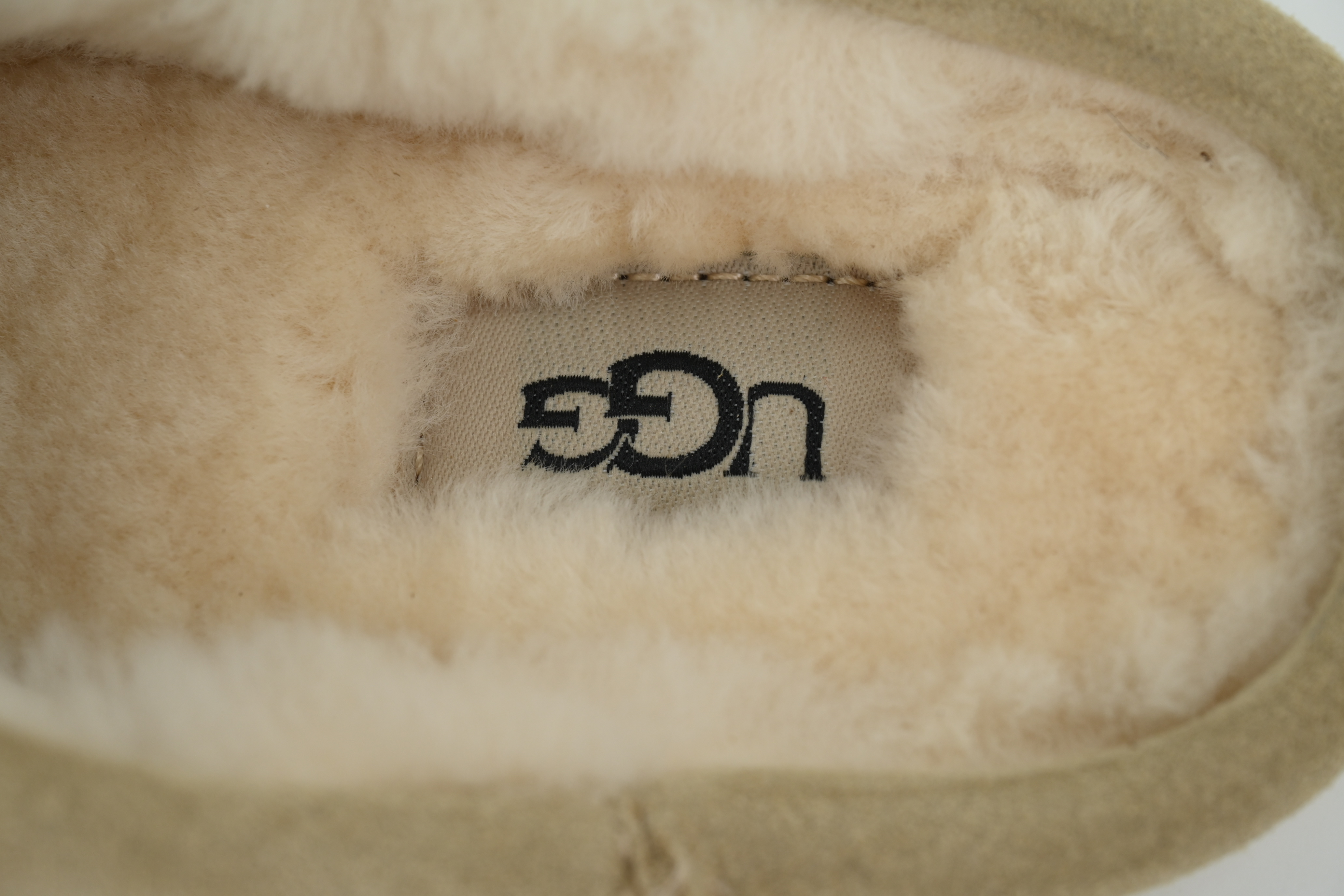 UGG Thin And Light One Foot Sandblasting Color