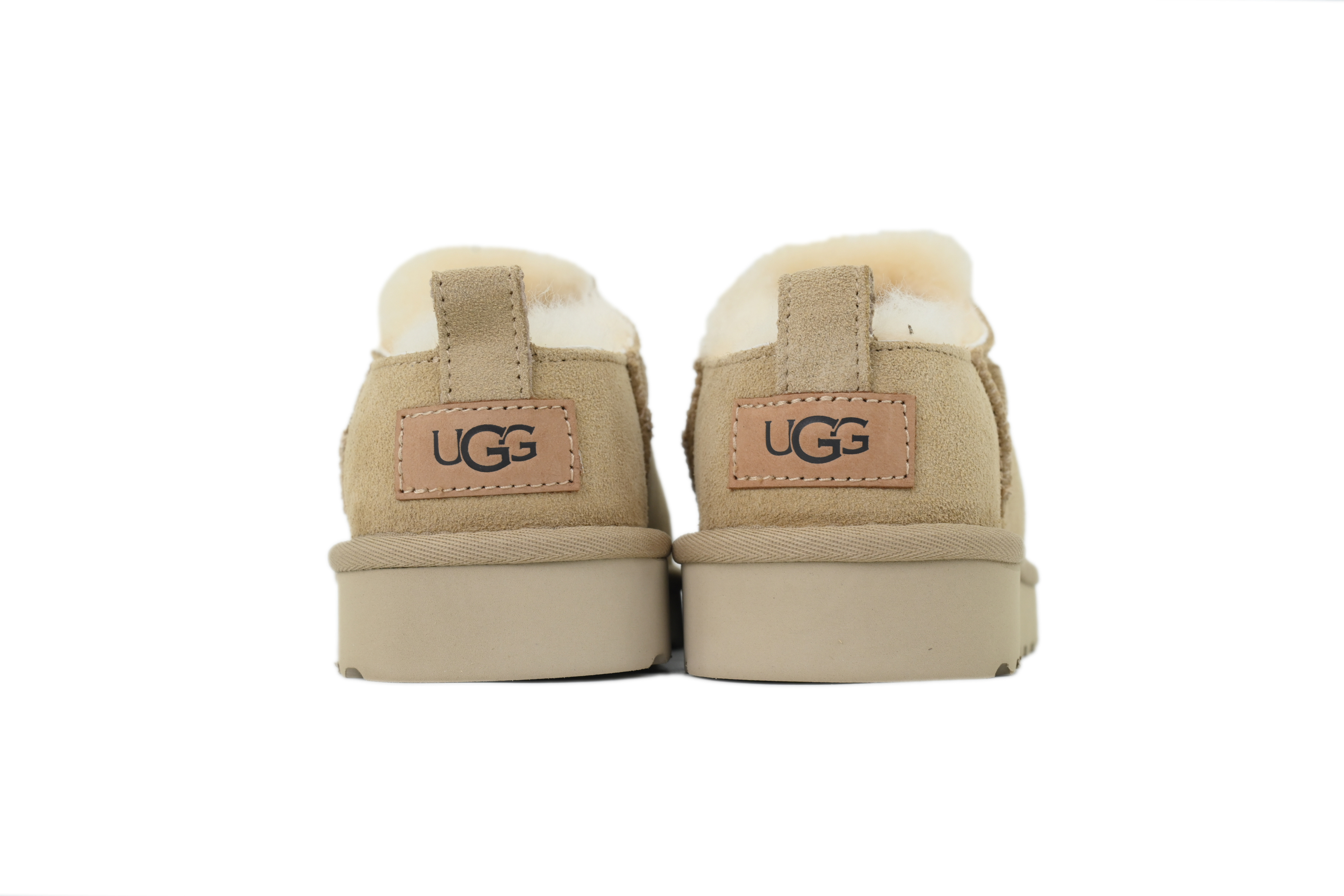 UGG Thin Sand Color