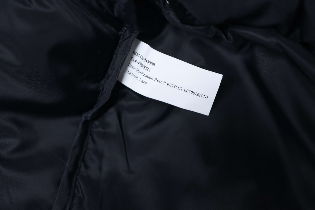 The North Face Nuptse 700 Short Jacket White Black