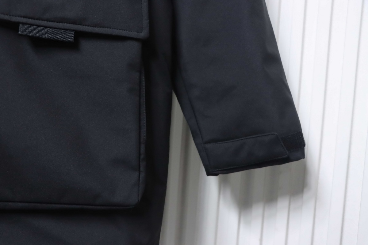 MLB 2nd Generation Black Workwear Down Jacket With Large Fur Collar