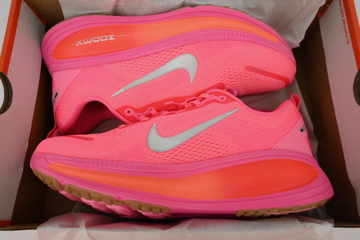 NIKE Vomero 18 SE Digital Pink HM6804-602