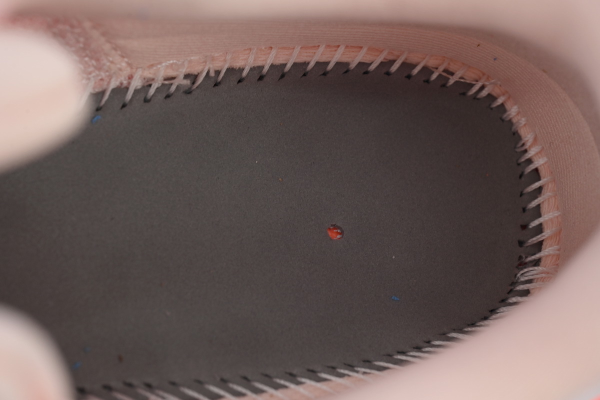 NIKE Vomero 18 Atmosphere Pink HM6804-600