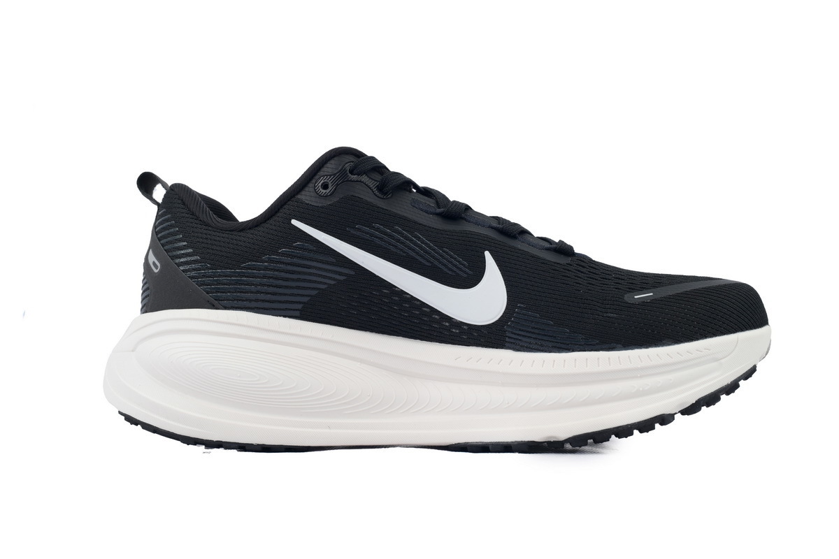 NIKE Vomero 18 Black HM6803-007