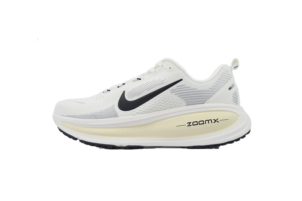 NIKE Vomero 18 Coconut Milk HM6803-101