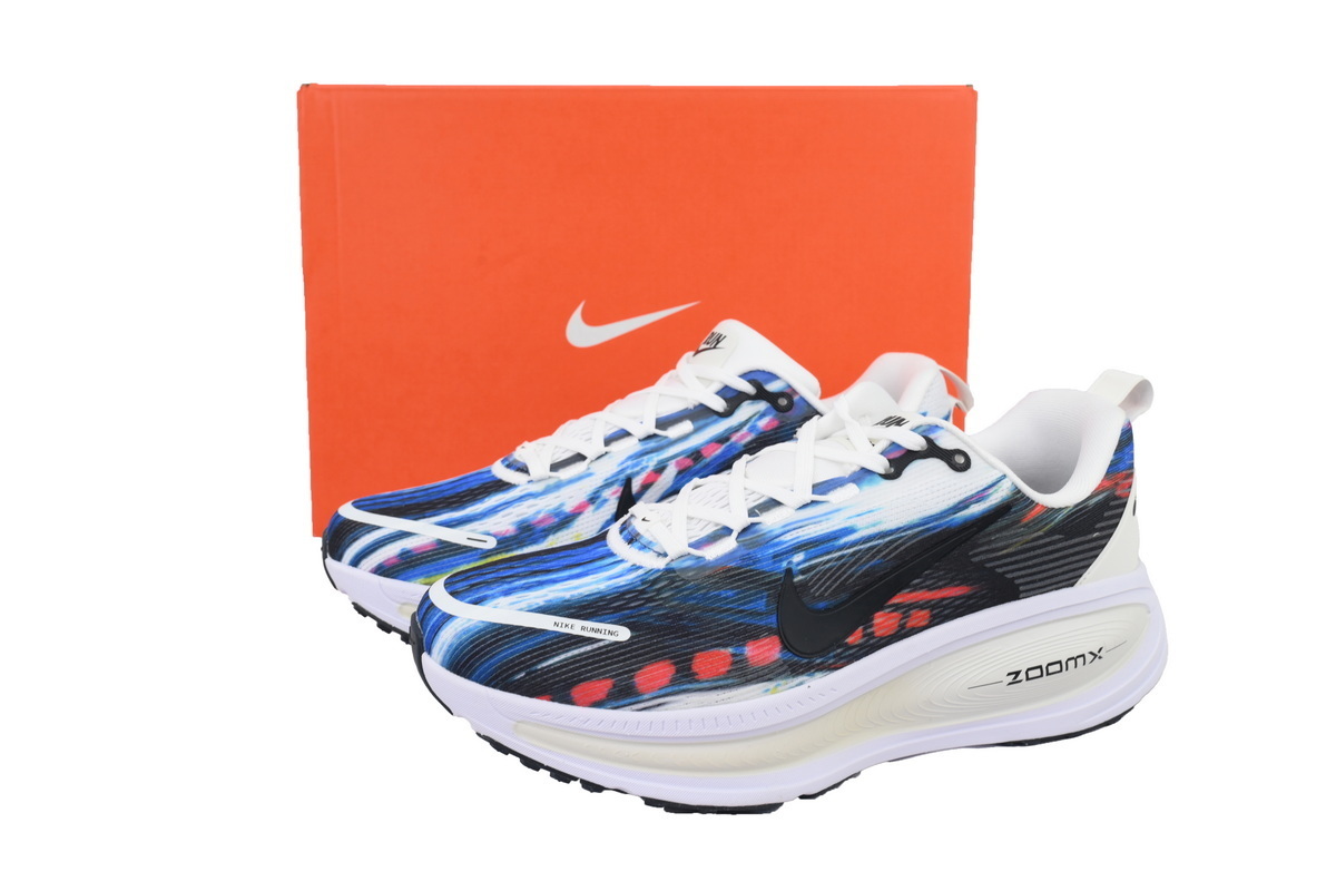 NIKE Vomero 18 Light Trails Pack IB8164-999