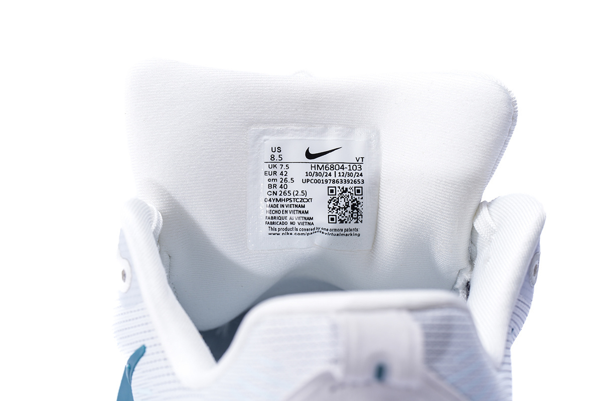 NIKE Vomero 18 Summit White Geode Teal HM6804-103