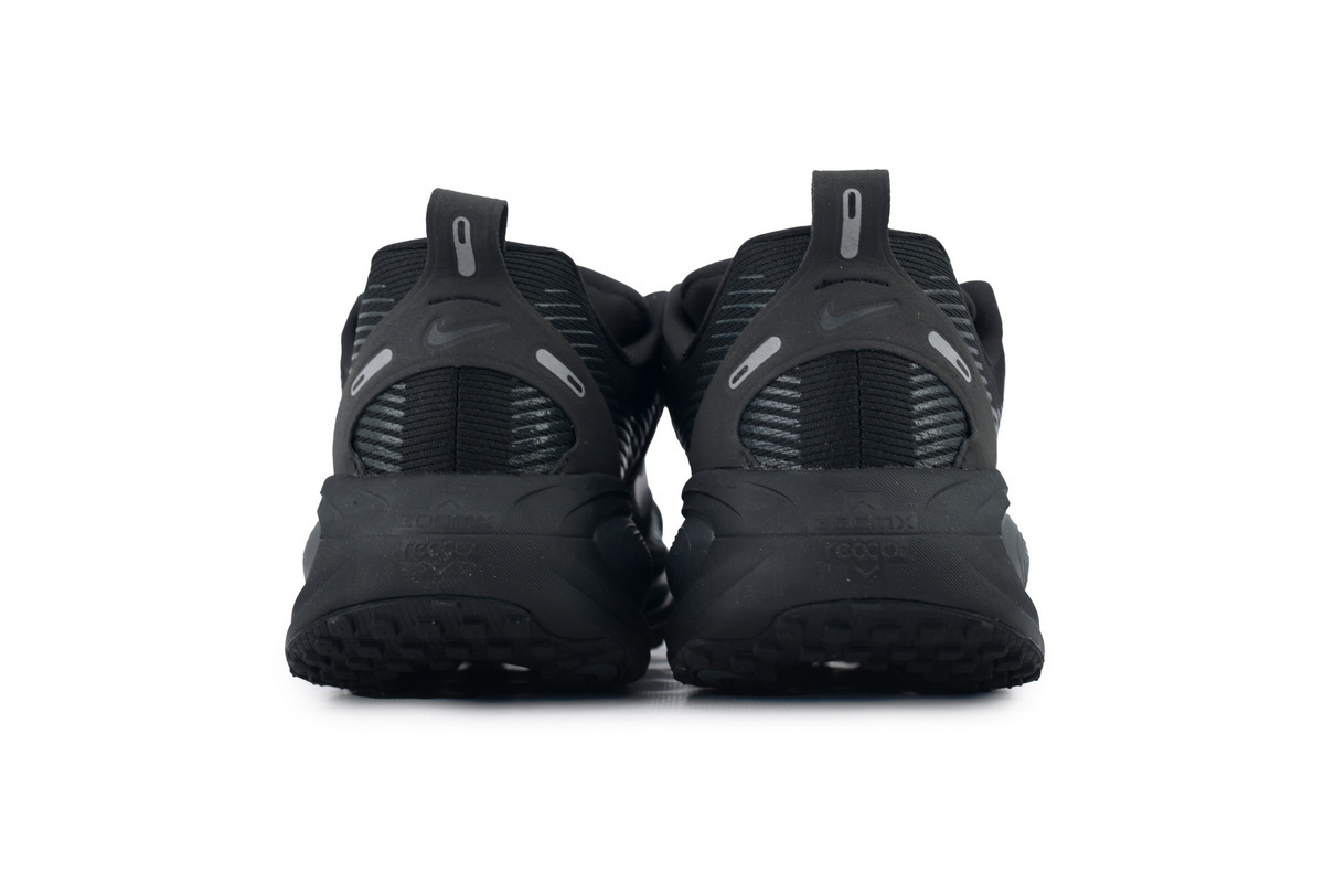 NIKE Vomero 18 Triple Black HM6803-005