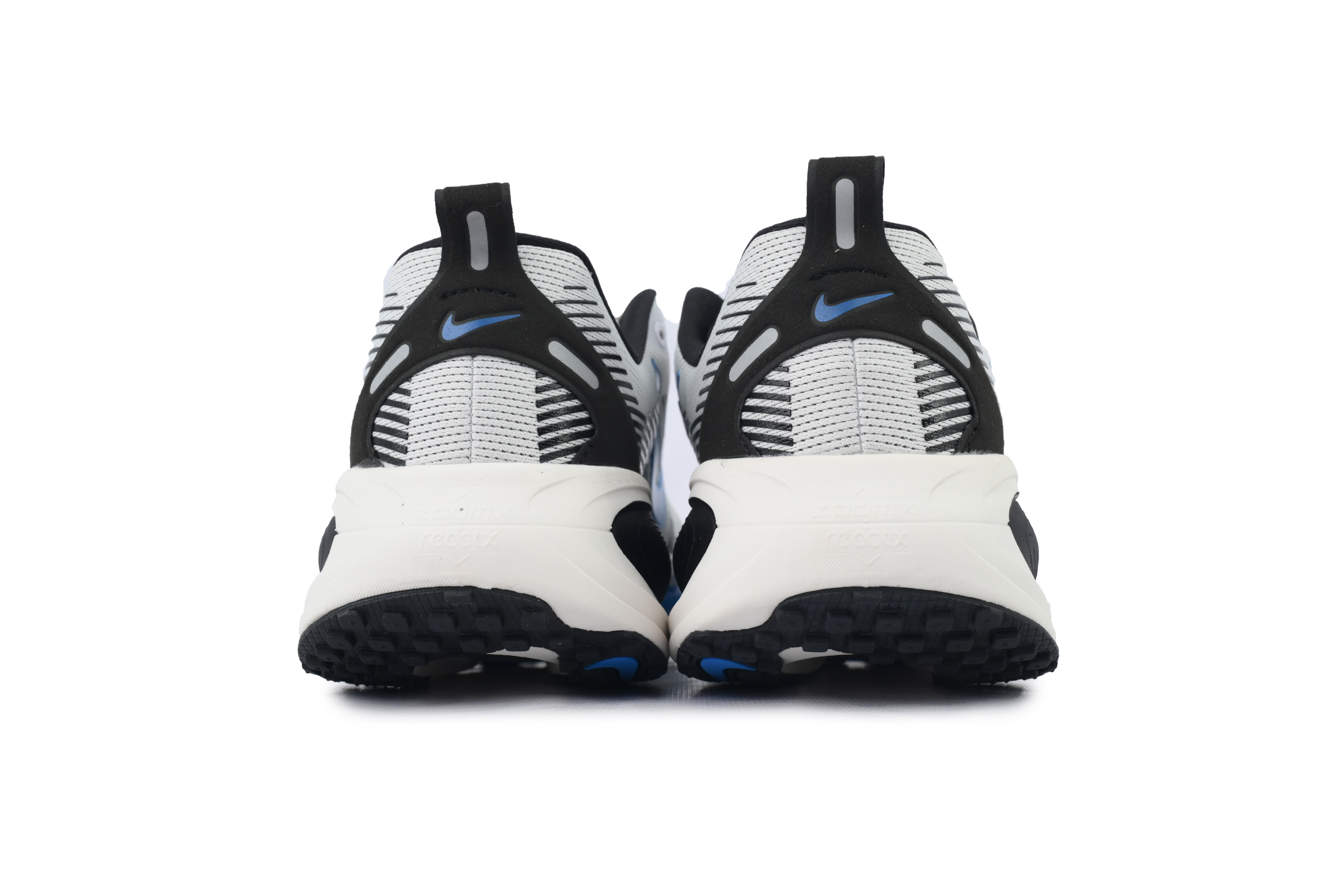 NIKE Vomero 18 White Black Photo Blue IB7722-100