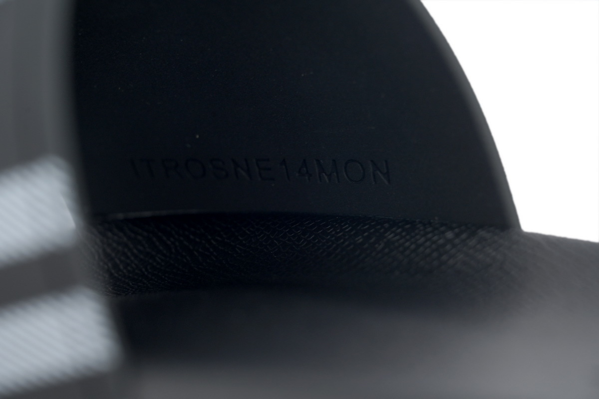 Burberry Comfort Fashion Slip-On Slides BBR Plaid Black